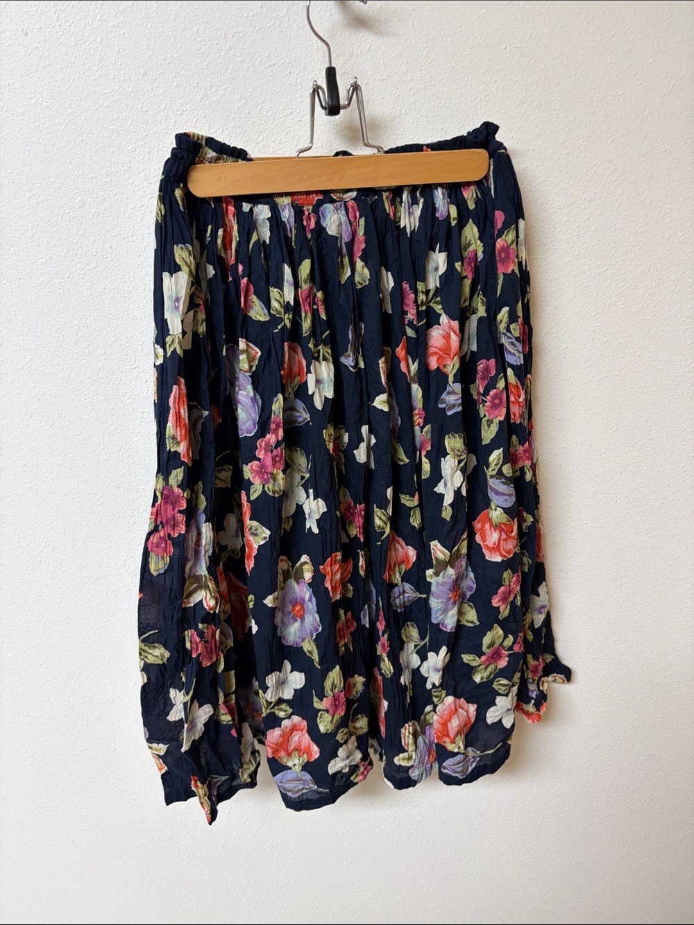 Requirements cotton Floral Navy Elastic tie Waist Skirt women’s size S - Picture 2 of 3